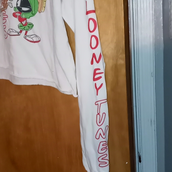 Shirt - Picture 4 of 5